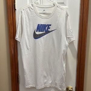 Nike Men's White Tee with Blue Graphic